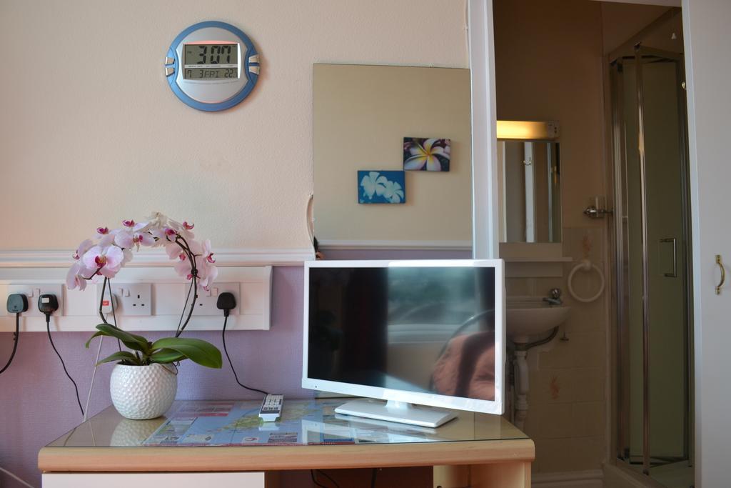 Adelphi Guest House Douglas Pokój zdjęcie